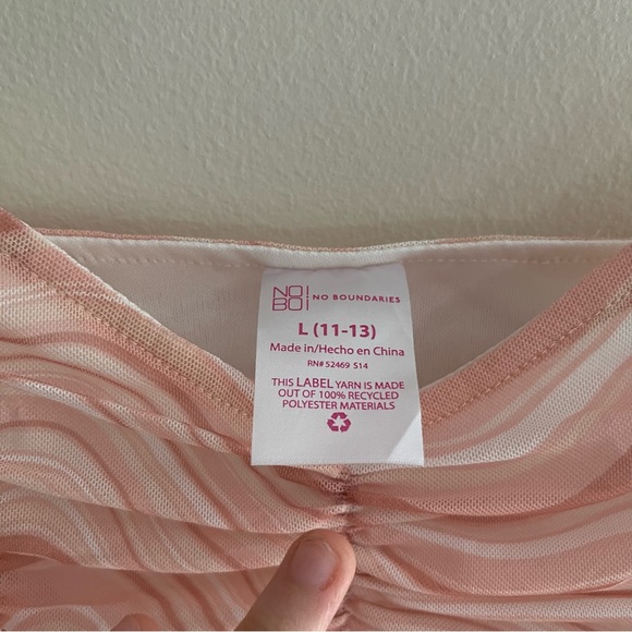 Y2K Inspired Cami - Picture 4 of 8